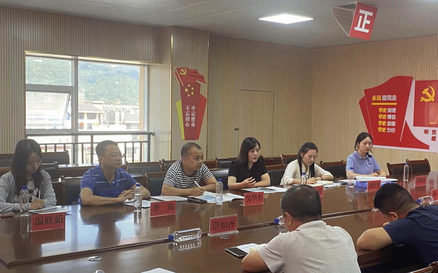 副院长李倩率领教务科